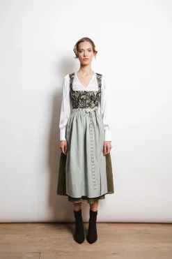 Dirndl*SPORTALM Dirndl aus Jacquard-Qualität Woodgreen
