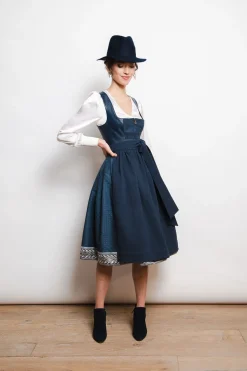 Dirndl*SPORTALM Dirndl aus Kunstleder und zusätzlichem Gürtel Nightshade