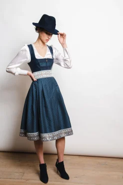 Dirndl*SPORTALM Dirndl aus Kunstleder und zusätzlichem Gürtel Nightshade