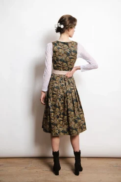 Dirndl*SPORTALM Dirndl mit Allover-Druck und Schürze mit Lochstickerei PastelLime