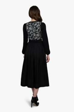 Dirndl*SPORTALM Dirndl mit Faltenrock Black
