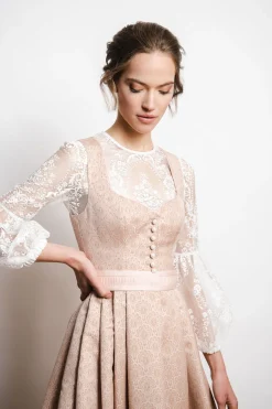 Dirndl*SPORTALM Dirndl mit schimmernder Schürze und zusätzlichem Gürtel VioletPolish