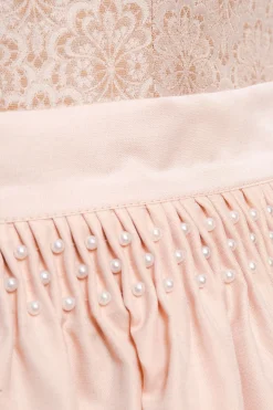 Dirndl*SPORTALM Dirndl mit schimmernder Schürze und zusätzlichem Gürtel VioletPolish