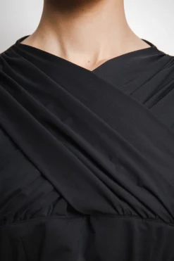 Blusen*SPORTALM Dirndlbluse aus Stretch-Qualität Black